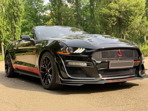 Кабріолет Ford Mustang Gt 5.0 оренда для фото відео зйомки ціна в Києві