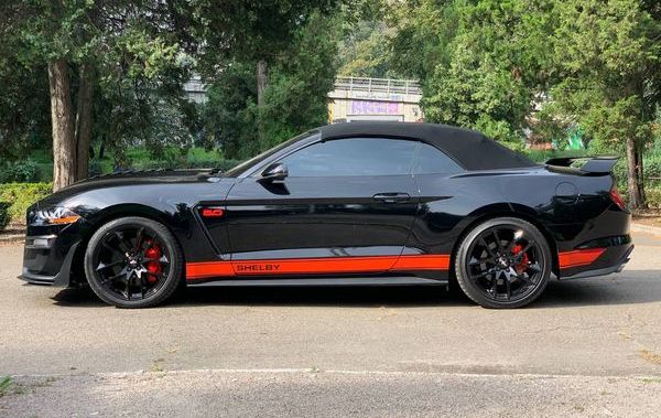 Кабріолет Ford Mustang Gt 5.0 оренда для фото відео зйомки ціна в Києві