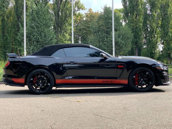 Кабріолет Ford Mustang Gt 5.0 оренда для фото відео зйомки ціна в Києві