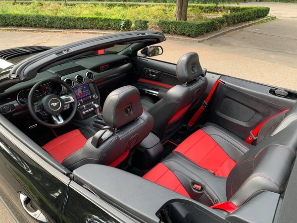Кабріолет Ford Mustang Gt 5.0 оренда для фото відео зйомки ціна в Києві
