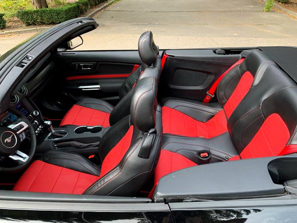 Кабріолет Ford Mustang Gt 5.0 оренда для фото відео зйомки ціна в Києві