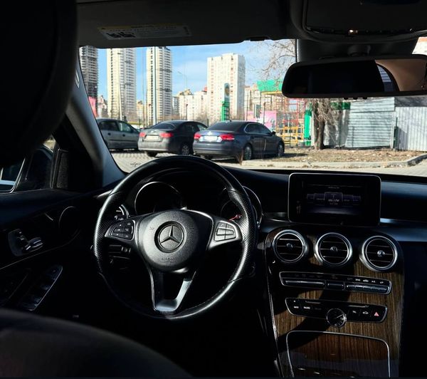 Оренда Mercedes Benz C Class чорний без водія Київ ціна