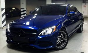 Оренда Mercedes Benz C300 синій без водія Київ ціна