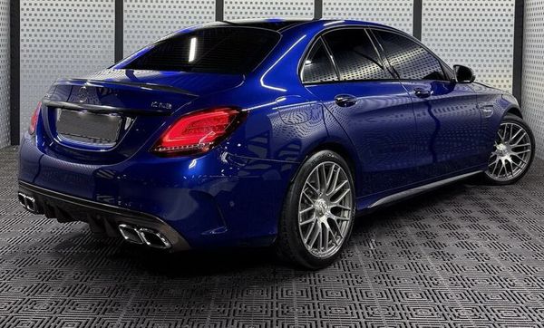 Прокат спорткар Mercedes-Benz C63s без водія Київ