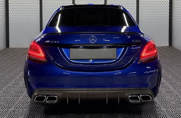 Прокат спорткар Mercedes-Benz C63s без водія Київ