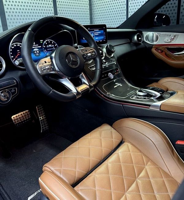 Прокат спорткар Mercedes-Benz C63s без водія Київ