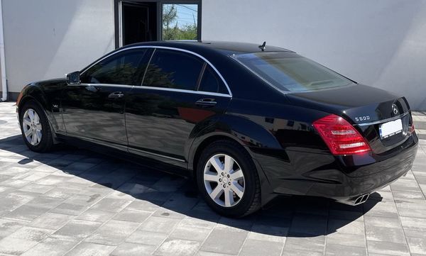 Оренда Mercedes W221 S600 GUARD B7 броньований без водія Київ ціна