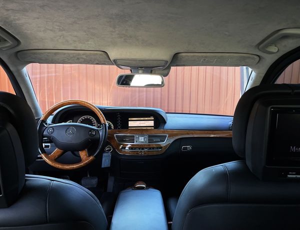 Оренда Mercedes W221 S600 GUARD B7 броньований без водія Київ ціна
