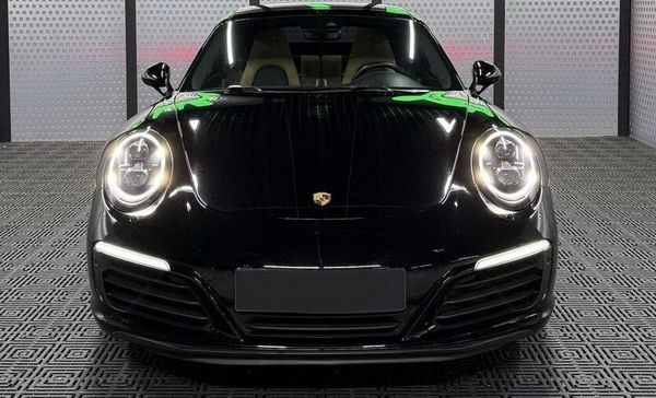 Прокат Porsche 911 S чорний без водія для фотосесії Київ