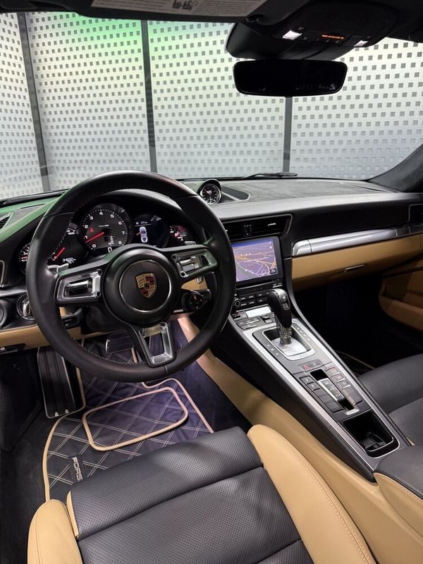 Прокат Porsche 911 S чорний без водія для фотосесії Київ