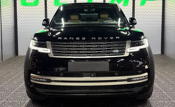 Прокат Range Rover Vogue NEW чорний без водія Київ