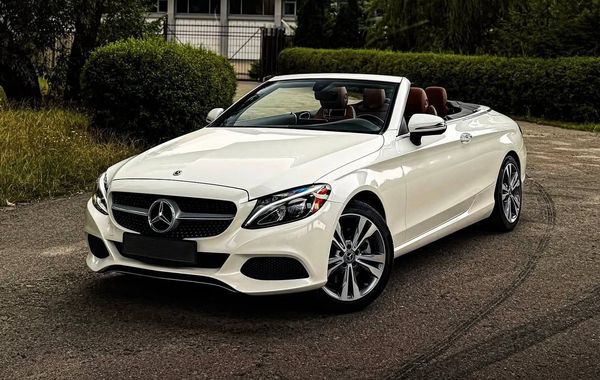 Оренда Mercedes-Benz C300 Cabrio білий без водія Київ ціна