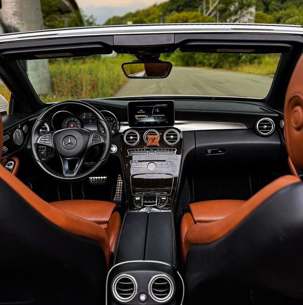 Аренда Mercedes-Benz C300 Cabrio белый без водителя Киев цена