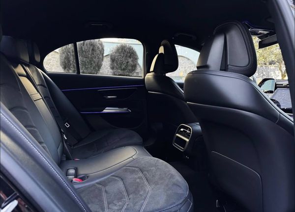 Прокат Mercedes-Benz E Class W214 чорний без водія Київ