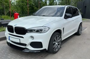 Оренда джип BMW X5 білий на весілля Київ ціна