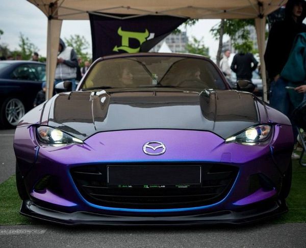 Mazda Miata ND для фотосесії фотозони весілля зйомки Київ