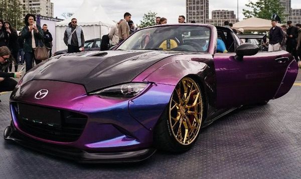 Mazda Miata ND для фотосесії фотозони весілля зйомки Київ