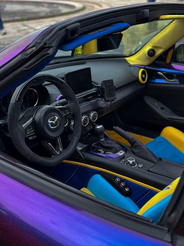 Mazda Miata ND для фотосесії фотозони весілля зйомки Київ