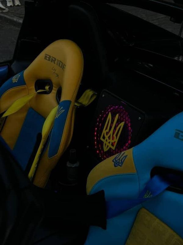 Mazda Miata ND для фотосесії фотозони весілля зйомки Київ