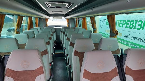 Оренда автобуса Mercedes-Benz білий на весілля трансфер Київ ціна