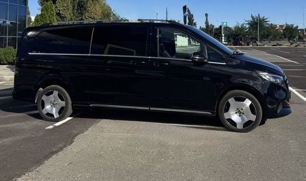 Мікроавтобус без водія Mercedes-Benz V class 2025 року Київ