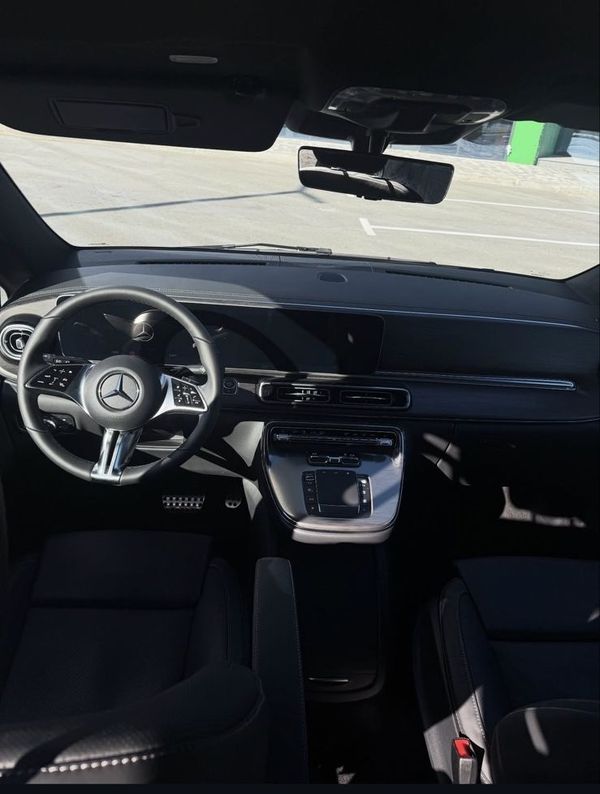 Мікроавтобус без водія Mercedes-Benz V class 2025 року Київ