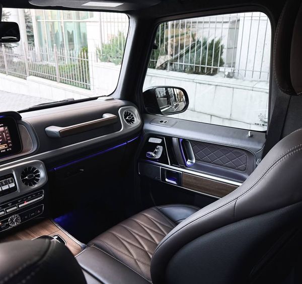 Прокат НОВИЙ Mercedes-Benz G63 AMG гелік без водія Київ ціна