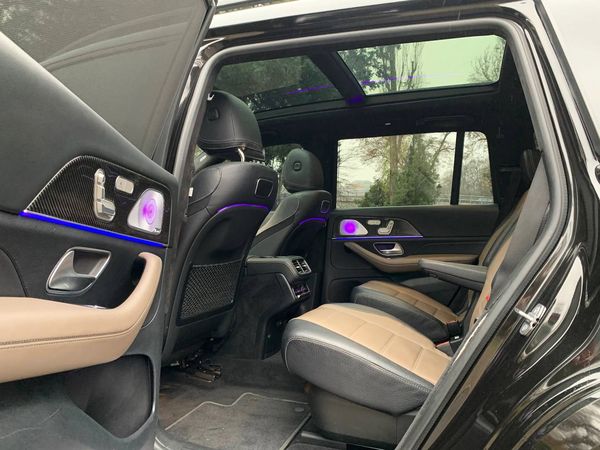 Позашляховик Mercedes-Benz Gls 63 AMG на прокат без водія Київ