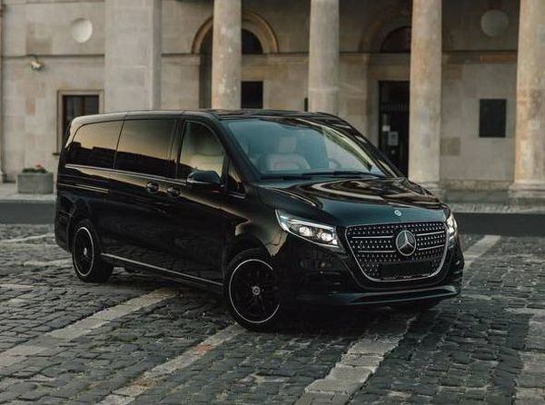 VIP-трансфер Україна-Європа на Mercedes-Benz V class 2025 року Київ