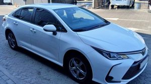 Замовити Toyota Corolla біла на весілля Київ ціна