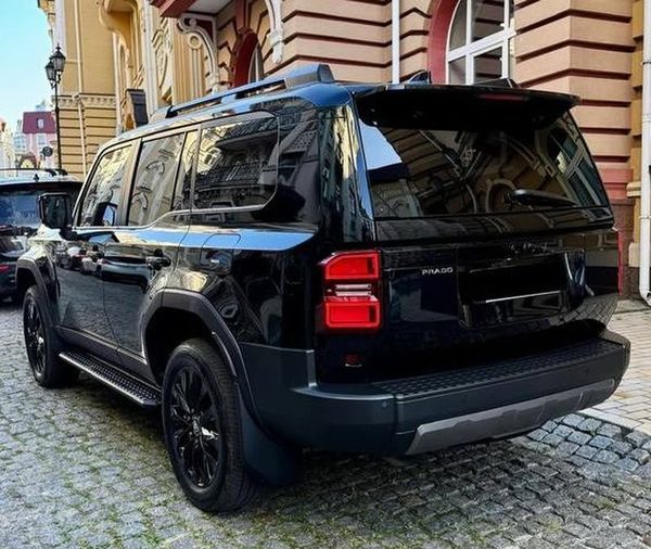 Прокат нова Toyota Prado 250 без водія в Києві