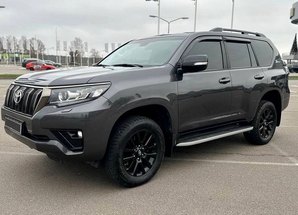 Замовити Toyota Prado 70 Anniversary на весілля Київ ціна