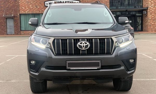 Замовити Toyota Prado 70 Anniversary на весілля Київ ціна