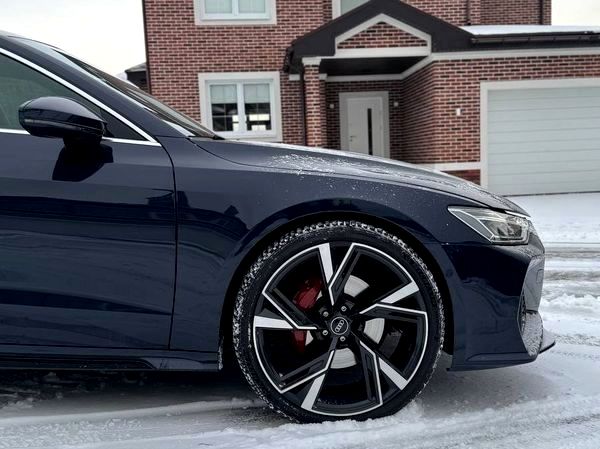 Оренда Audi A7 RS з водієм або без у Києві