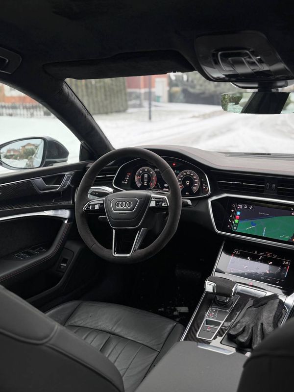 Оренда Audi A7 RS з водієм або без у Києві