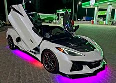 Chevrolet Corvette білий кабріолет для фотосесії Київ – оренда та ціна