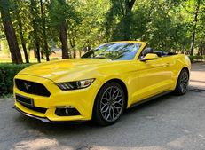 Кабріолет Ford Mustang GT жовтий для зйомки і фотосесії в Києві