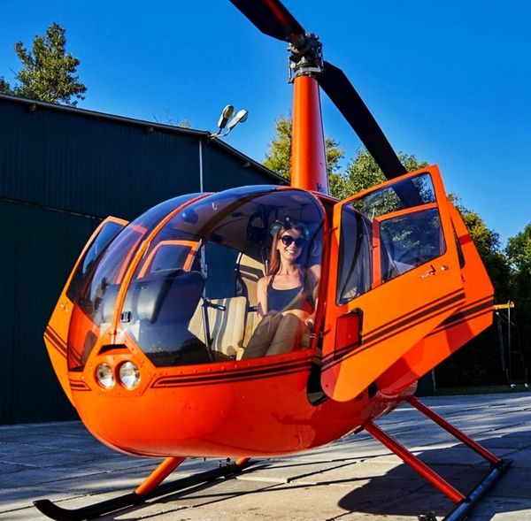 Гелікоптер Robinson R44 для фотосесії — оренда в Києві