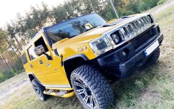 Орендувати Hummer H2 жовтий на зйомки в Києві