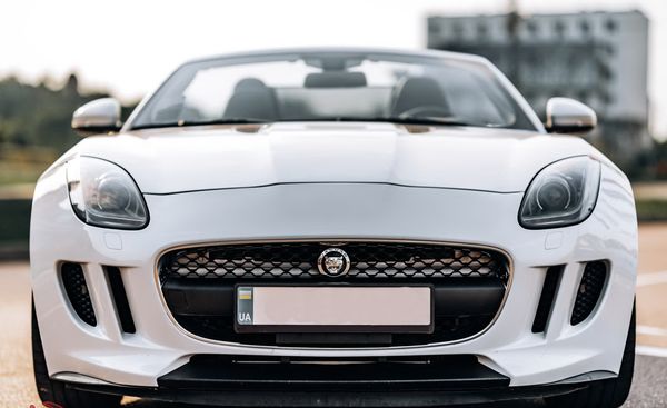 Прокат Jaguar F-Type кабріолет білий без водія Київ – ціна